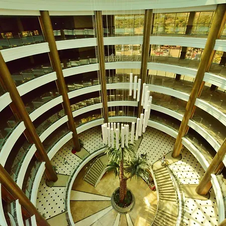 Nature Diamond Hotell