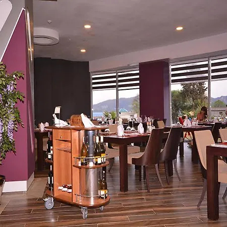 Nature Diamond Hotel